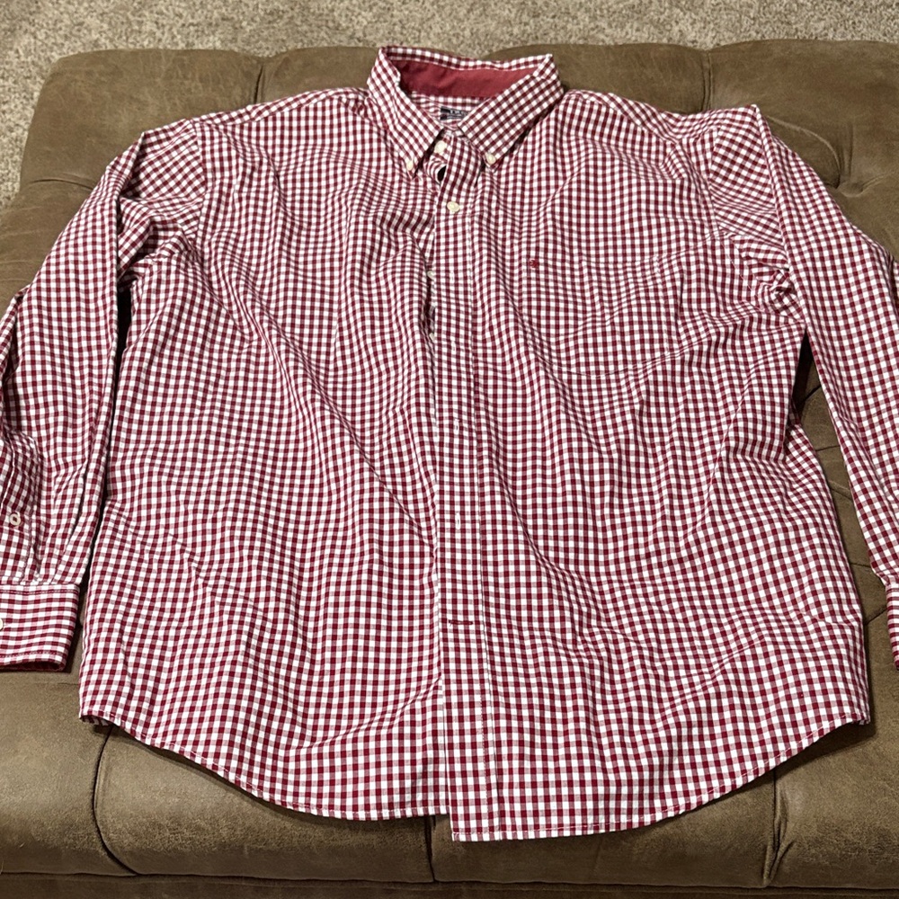 Men’s IZOD L/S XL shirt, crimson and cream